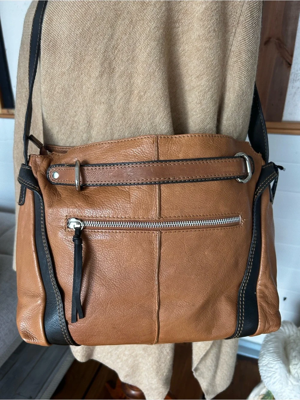 Nino Bossi Genuine Leather Hobo Shoulder Bag – New With Tags